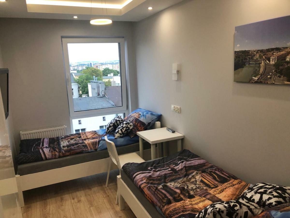 Klimatyzowany Apartament Roma Z Garazem Podziemnym Кельце Экстерьер фото