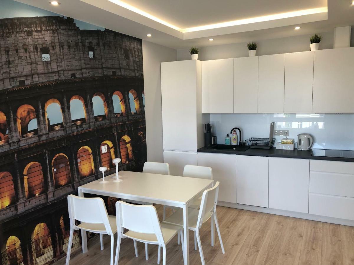 Klimatyzowany Apartament Roma Z Garazem Podziemnym Кельце Экстерьер фото