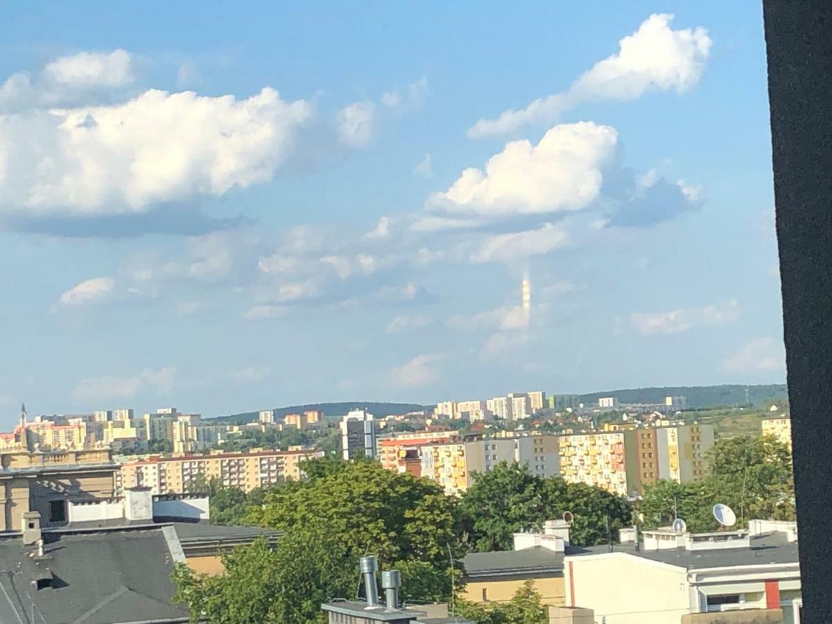 Klimatyzowany Apartament Roma Z Garazem Podziemnym Кельце Экстерьер фото