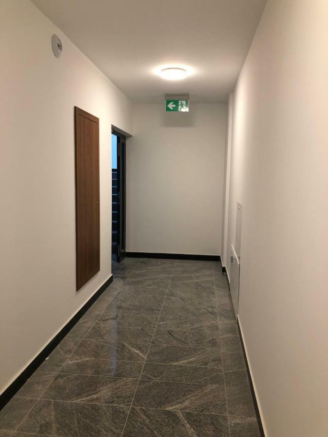 Klimatyzowany Apartament Roma Z Garazem Podziemnym Кельце Экстерьер фото