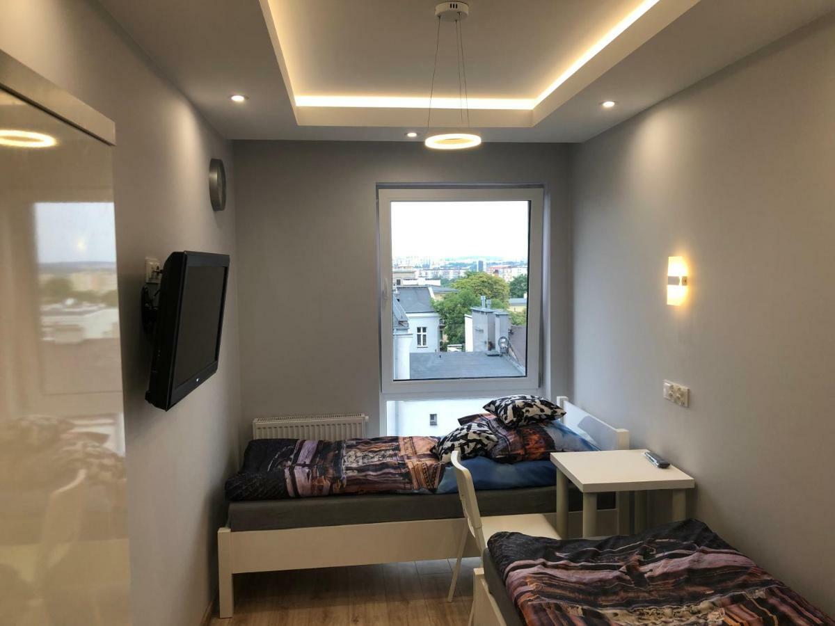 Klimatyzowany Apartament Roma Z Garazem Podziemnym Кельце Экстерьер фото